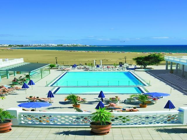 Costas Hotel