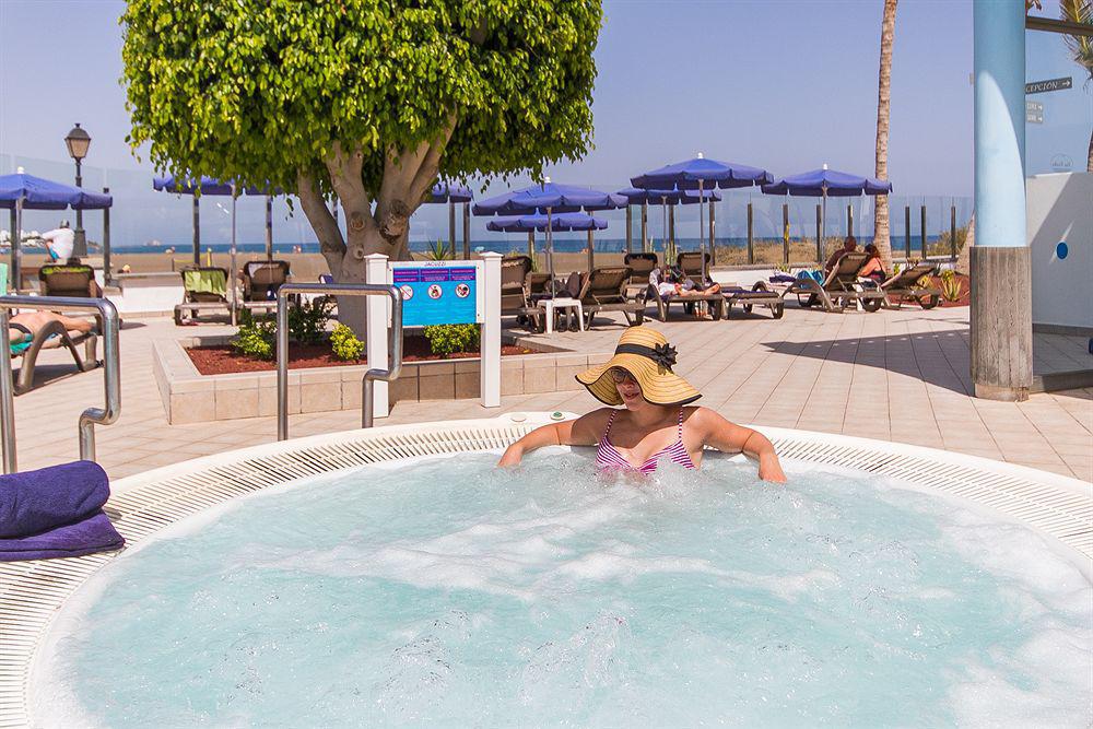 Costas Hotel
